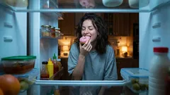 "Abbuffata notturna": 7 snack salutari da consumare prima di andare a dormire