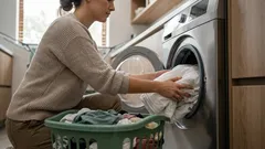 Elenco delle cose da evitare per la lavatrice: 5 cose che rovineranno il tuo elettrodomestico e il tuo guardaroba