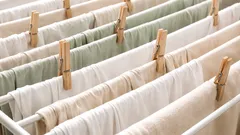 Il bucato si asciuga lentamente? 5 modi insoliti per asciugare i vestiti due volte più velocemente